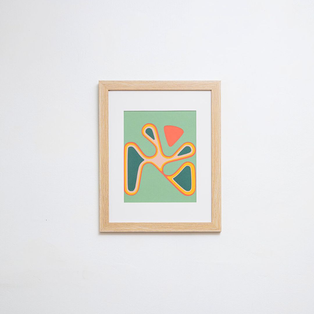 Oeuvre de Papier Découpé aux Couleurs Vives 